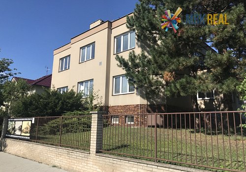 Pronájem komerčního prostoru v Tišnově - 103305