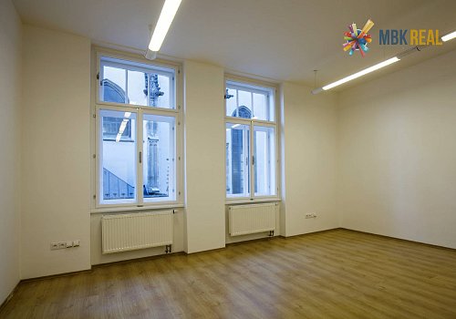 Pronájem reprezentativních kanceláří v centru Brna - Jakubské náměstí