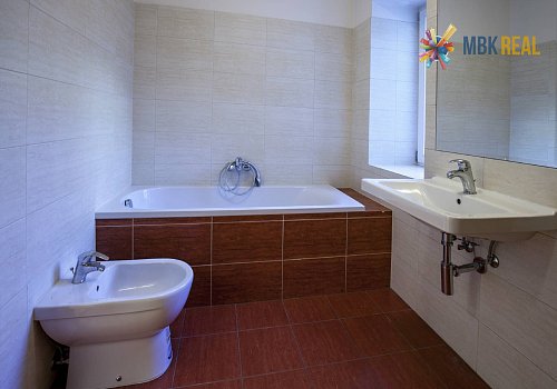 Pronájem reprezentativních kanceláří v centru Brna - Jakubské náměstí - 107000